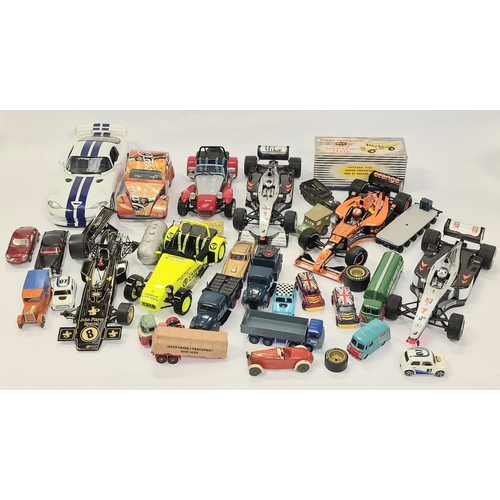 203 - Collection of mixed Diecast vehicles to include  boxed vintage Dinky Supertpys Euclid Rear dump truc... 