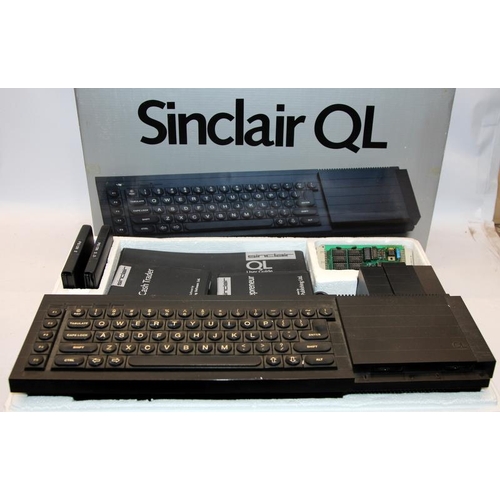 223 - Vintage Computing: Sinclair QL personal computer, appears to be complete, boxed and with original re... 