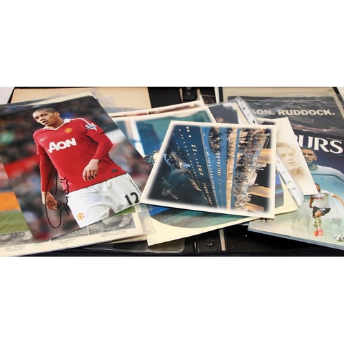 334 - A folder containing a large quantity of ephemera including signed footballers and other sportsmen's ... 