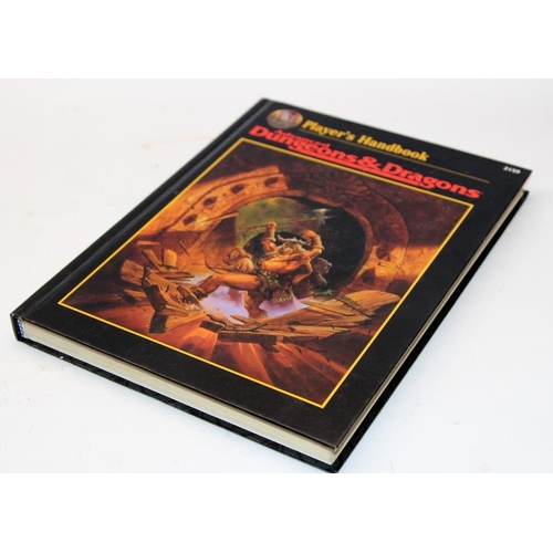 181 - Advanced Dungeons and Dragons 2nd Edition Monstrous Compendium Volume Two, very well filled folder c... 