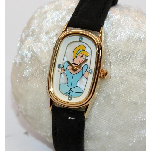 362 - The Disney Princess Timepiece Collection limited edition Cinderella watch with Cinderella figurine w... 