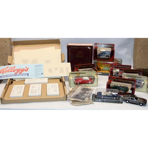 71 - A collection of boxed die-cast model vehicles including a Lledo Brooklands world speed records diara... 