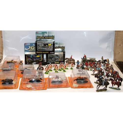 72 - A mixed collection of die-cast metal collectables includes Britain's soldiers including an early arm... 