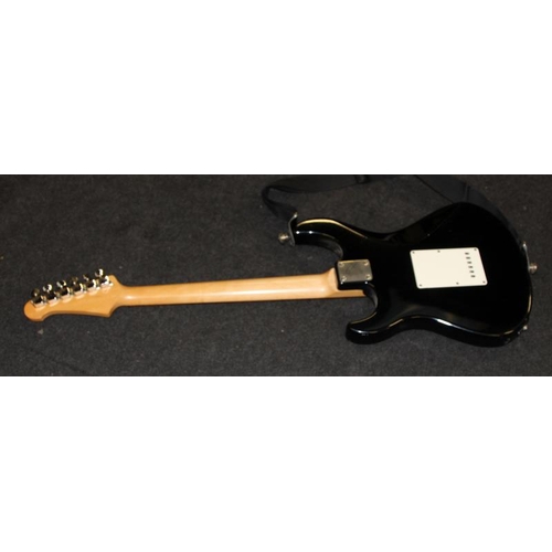 285 - Yamaha Pacifica electric guitar, black body