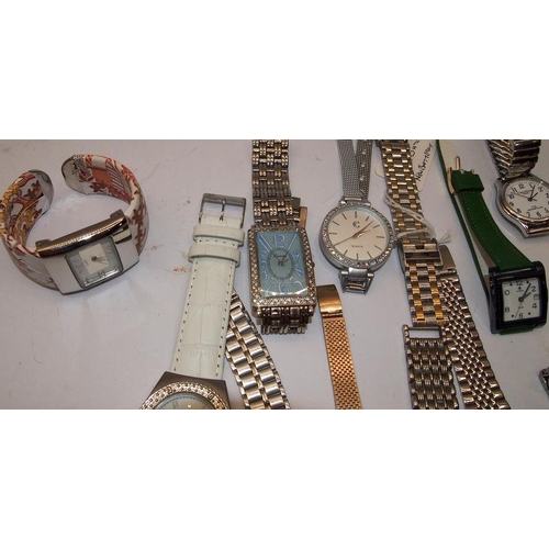 341 - A collection of ladies quartz watches including good quality Japanese examples, all with batteries f... 