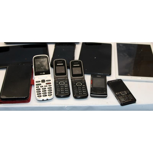 295 - A collection of mobile phones, smart phones, Kindles and tablets. Apple, Nokia, Samsung etc. No char... 