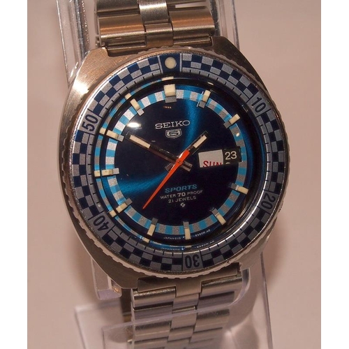 376 - Stunning Seiko 5 Rally Sports gents automatic watch ref: 6119-8300. Serial number dates this watch t... 