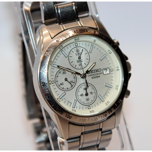 336 - Seiko Gents Quartz Chronograph ref:7T92-0DW0. Working at time of listing.