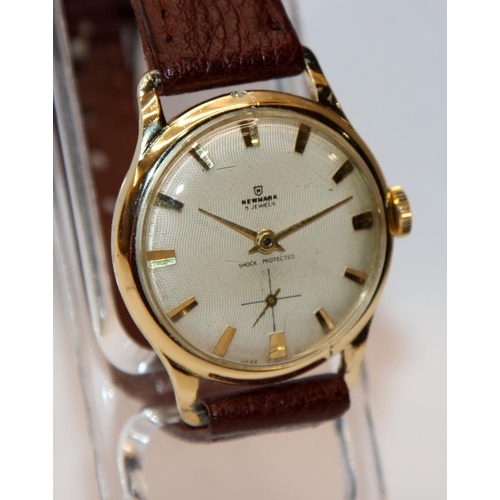 380A - Vintage 1950's gents Baronet 25 jewels automatic bumper watch, 32mm across not including crown c/w v... 