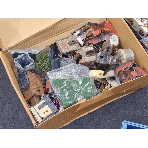 201 - A very large lot of Warhammer loose figures and boxed sets. Shows signs of previously belonging to a... 