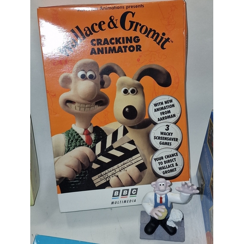 148 - Wallace & Gromit vintage collectables to include Shaving Mirror, Jigsaw Puzzle, Nodders and figurine... 