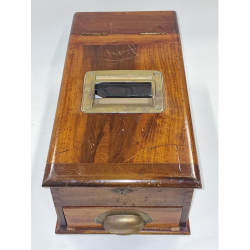 174 - Vintage wooden shopkeepers cash register.