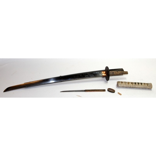 150 - Vintage Japanese Wakizashi Sword with a blade length of 50cms. Lacquer scabbard with metal adornment... 