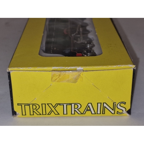 18 - Trix Trains OO gauge 60103 Flying Scotsman locomotive and tender boxed.