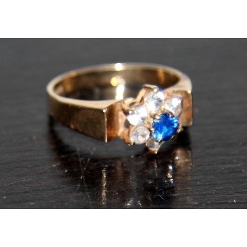 341 - 1960's 9ct gold diamond and sapphire flower ring, size P, 3.3g