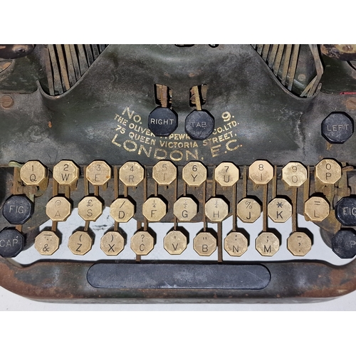 254 - Antique early 20th century Oliver No. 9 typewriter.