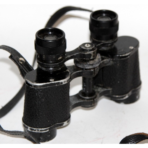 68 - Four pairs of binoculars to include Optolyth Alpin and Pentax