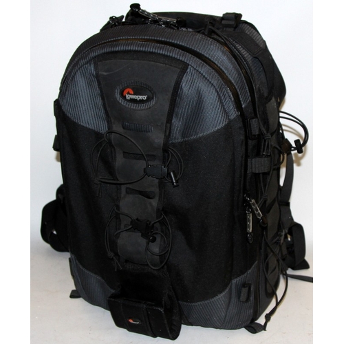 363 - 2 x Quality professional photography Lowepro camera rucksacks, Flipside 500AW and Trekker AWII, both... 