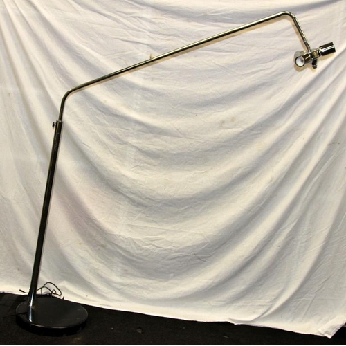 219 - Large floor standing chrome adjustable lamp with 3 fitment heads