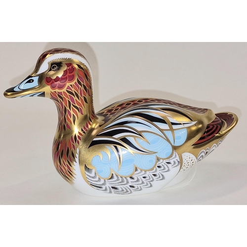 285 - Royal Crown Derby Collectors Guild Duck paperweight. Gold stopper signed to base c/w box. No certifi... 