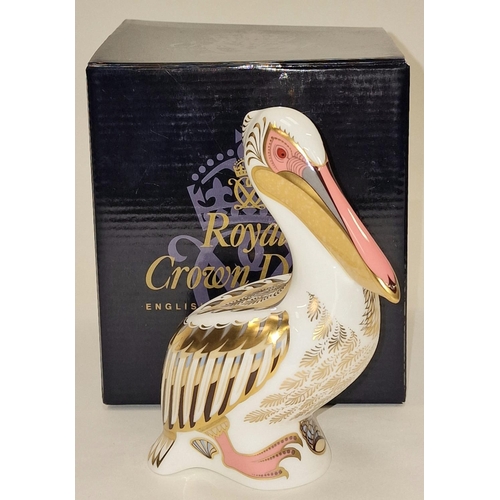 293 - Royal Crown Derby limited edition 822/5000 White Pelican paperweight. Gold stopper. Signed to base c... 