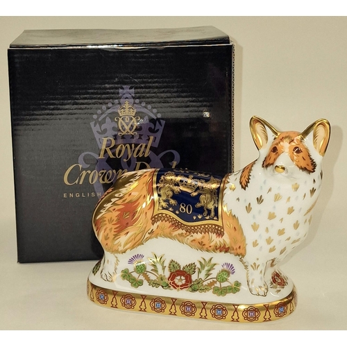 298 - Royal Crown Derby limited edition 0468/950 Royal Windsor Corgi paperweight. Gold stopper c/w box and... 