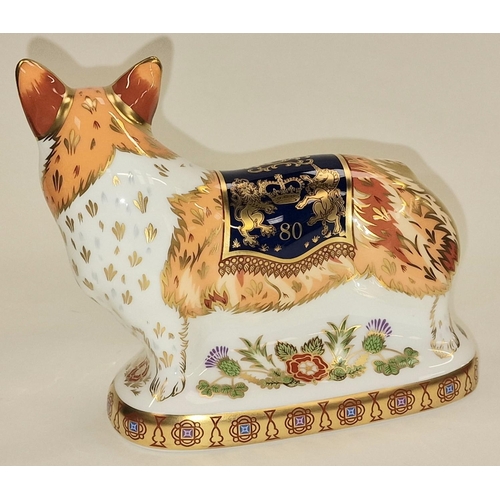 298 - Royal Crown Derby limited edition 0468/950 Royal Windsor Corgi paperweight. Gold stopper c/w box and... 