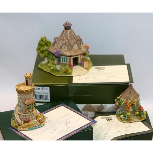 137 - A collection of Lilliput Lane cottages: The Rest House, Happy 21st Birthday, Hops House, The Sandcas... 