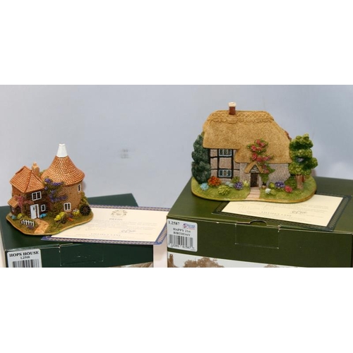 137 - A collection of Lilliput Lane cottages: The Rest House, Happy 21st Birthday, Hops House, The Sandcas... 