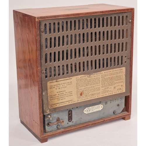 196 - AC 1940s Wartime Civilian Radio Receiver (The Utility Set). In good cosmetic condition for age howev... 