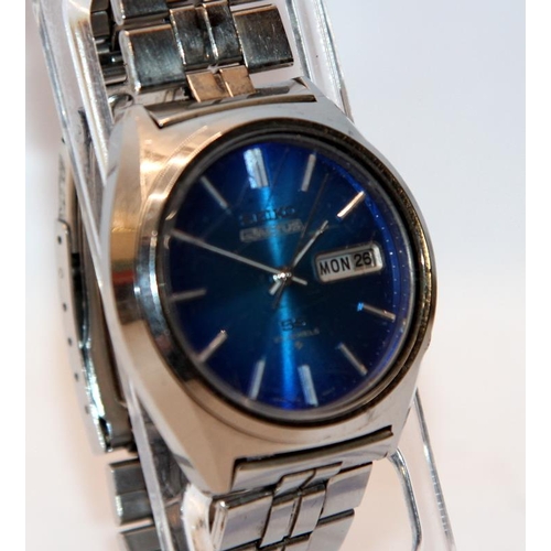 178 - Vintage Seiko 5 Actus gents automatic watch ref:6106-8670. Serial number dates this watch to October... 