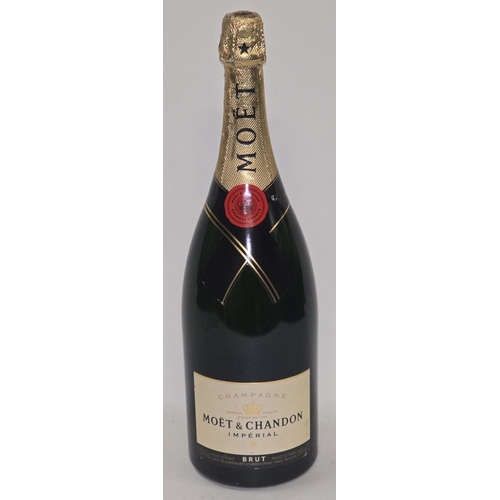 26 - Moet & Chandon Imperial Brut Champagne 1.5L (REF P84).