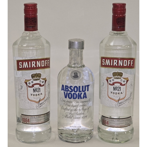 28 - 3 x Bottles vodka to include 1 x Absolut 70cl and 2 x Smirnoff 1L (REF P4, P80).