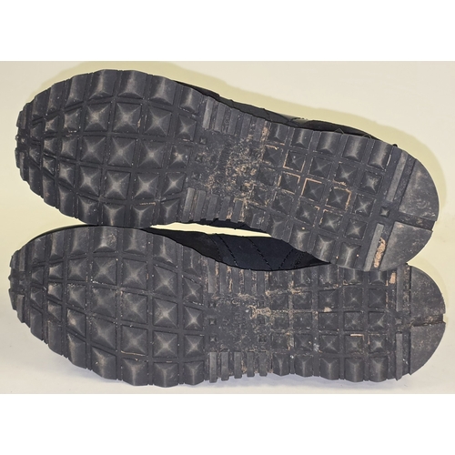 145 - Valentino Garavani designer Black/Grey Camo sneakers size 8.5. Sold as pre-owned/used condition (REF... 