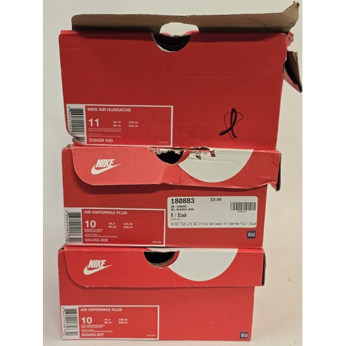 146 - 3 x Pairs boxed Nike Air Trainers. Sold in a pre-owned used condition. Boxes may not match trainers,... 