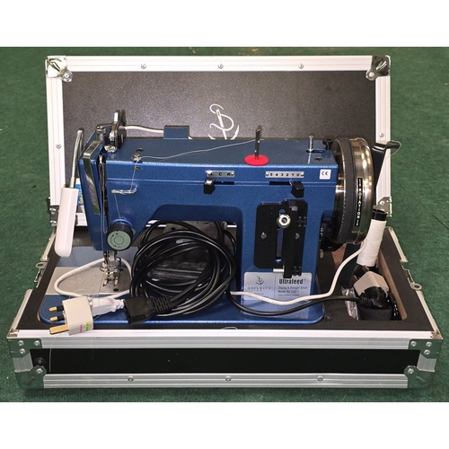 200 - Sailrite Ultrafeed LSZ-1 Zigzag & Straight Stitch professional quality sewing machine (REF P33).