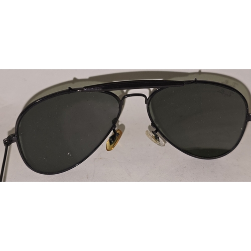 120 - Ray Ban Driving Series Chromax Aviator sunglasses with leather case (REF P76).