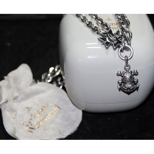 16 - Genuine Vivienne Westwood Jewellery: Heavy 29