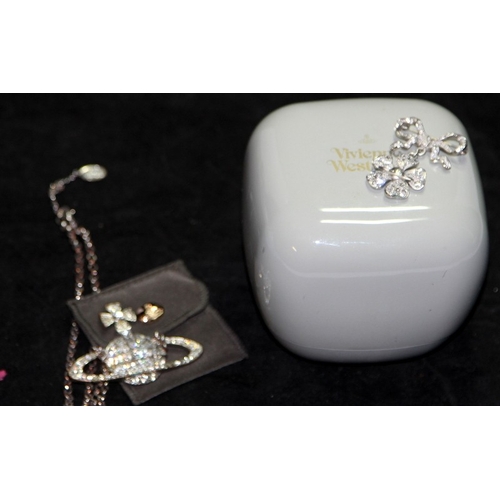 17 - Genuine Vivienne Westwood Jewellery: Large jewelled signature orb on a 16