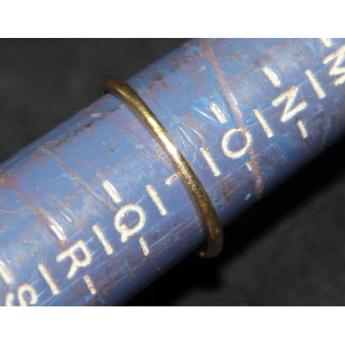 308 - 18ct gold double diamond twist ring size P. Each diamond approx 0.25ct. 3g