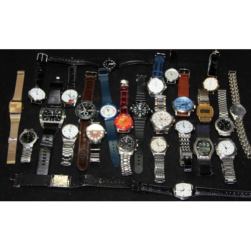 277 - A collection of gents quartz watches, Seiko, Fossil etc. All working at time of listing