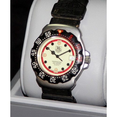 257 - Tag Heuer Formula 1 Professional mid size quartz watch. Working at time of listing
