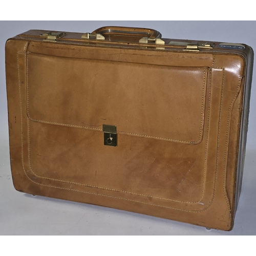 78 - Vintage quality tan leather briefcase with lift out separate attache/document file. Shows some signs... 