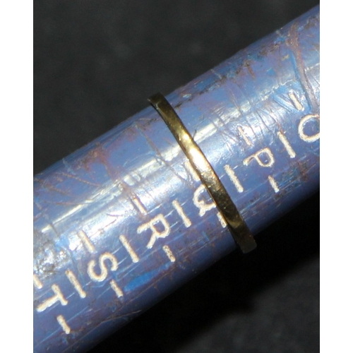 219 - 9ct gold approx 1.2ct Tanzanite solitaire ring size Q. 2g