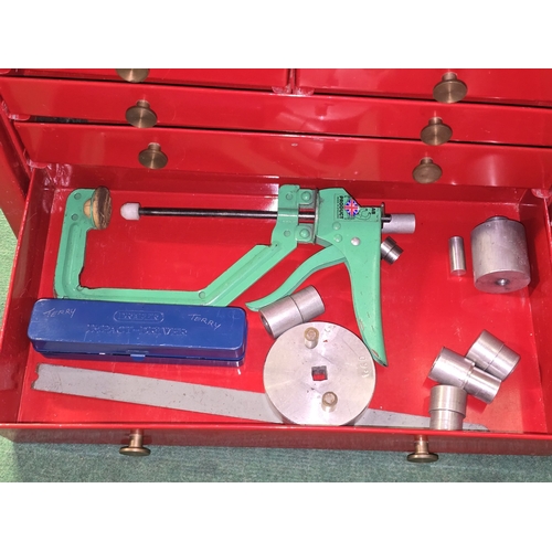 162 - A red metal 4 over 3 engineers tool chest with contents 36x54x31cm.