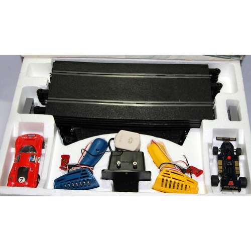 331 - Vintage boxed Scalextric 200 motor racing set ref:C630. Appears complete with few signs of use.
