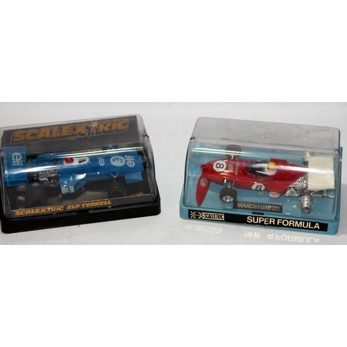 332 - A collection of vintage Scalextric slot car vehicles, some boxed, some for spares/repair (Bentley Bl... 