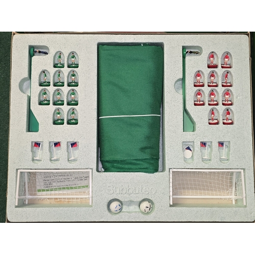 185 - Subbuteo 1990 World Cup Edition together with Subbuteo Club Edition. Both sets appear complete in or... 