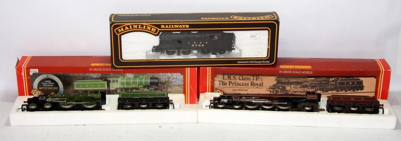 3 x boxed OO gauge steam locomotives: Hornby LNER Class D49/1 'Cheshire ...