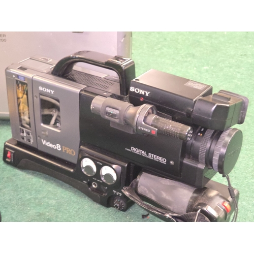 A vintage Sony Video8 Pro LCH-V200 Video Camera Recorder. Appears c/w ...